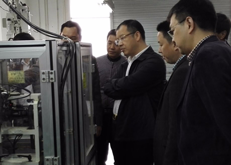 杨齐总裁到beat365正版深圳分公司调研